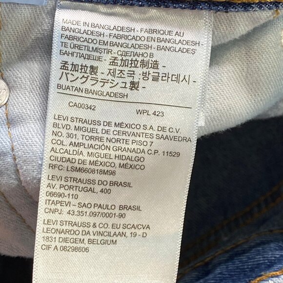 Levis 550 Jeans Mens 42 x 32 Blue Relaxed Fit slightly baggy Workwear Causal - Picture 4 of 15